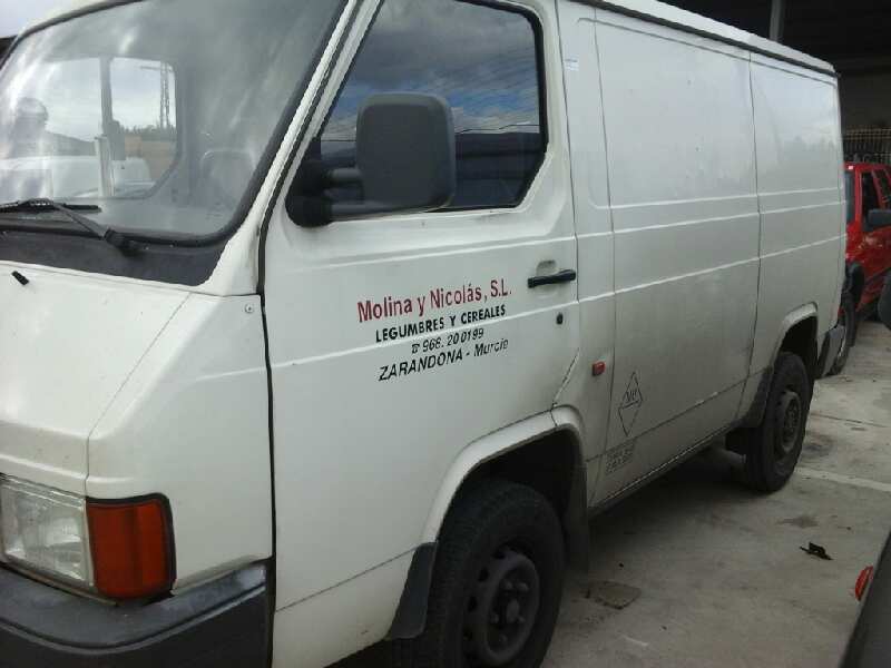 NISSAN TRADE 100 1996