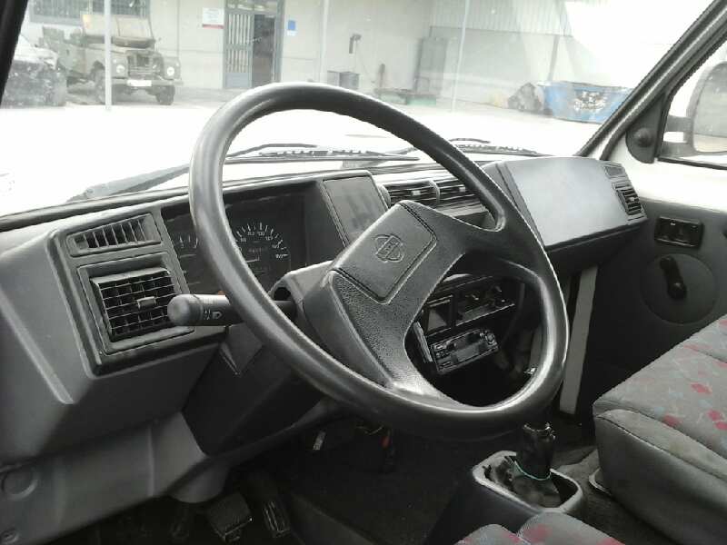 NISSAN TRADE 100 1996