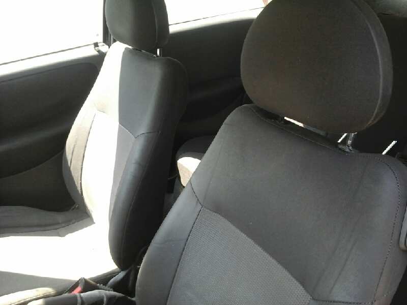 OPEL CORSA C 2004