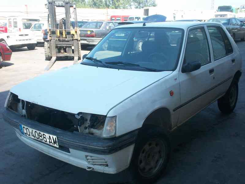 PEUGEOT 205 BERLINA 1995