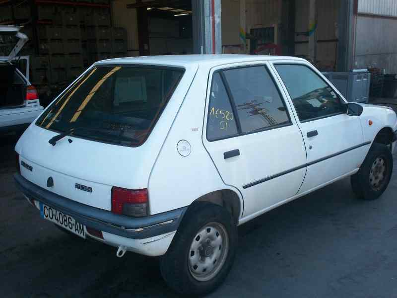 PEUGEOT 205 BERLINA 1995
