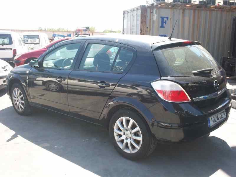 OPEL ASTRA H BERLINA 2004