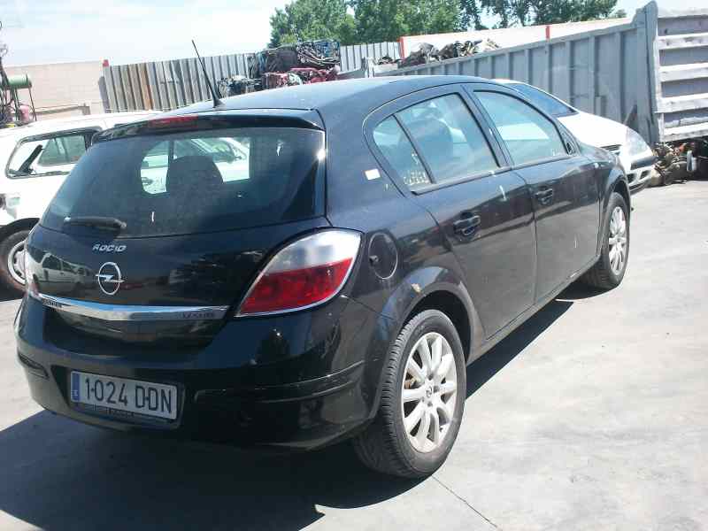 OPEL ASTRA H BERLINA 2004