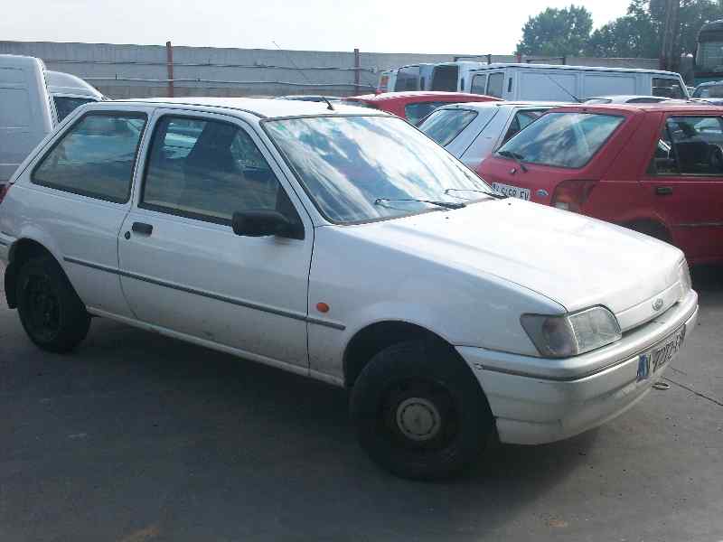 FORD FIESTA BERLINA 1995