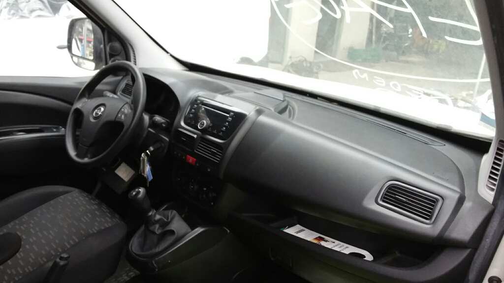 OPEL COMBO D 2011