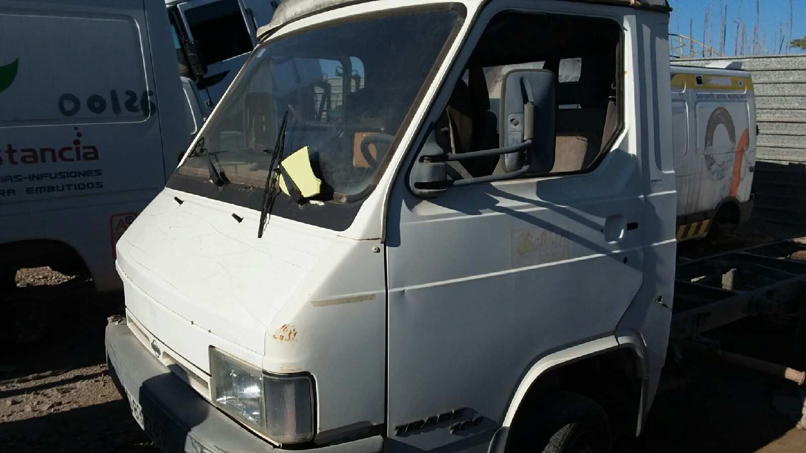 NISSAN TRADE 100 1996