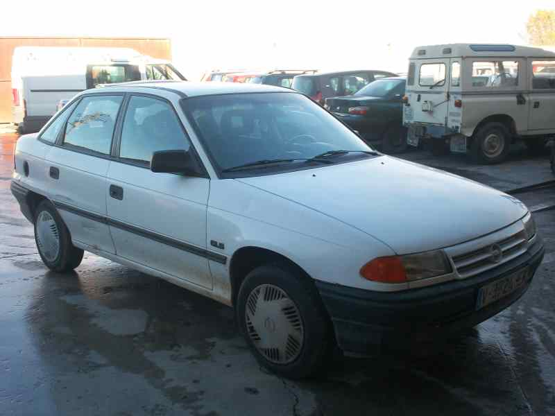 OPEL ASTRA F BERLINA 1993