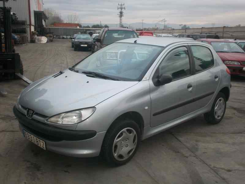 PEUGEOT 206 BERLINA 1998
