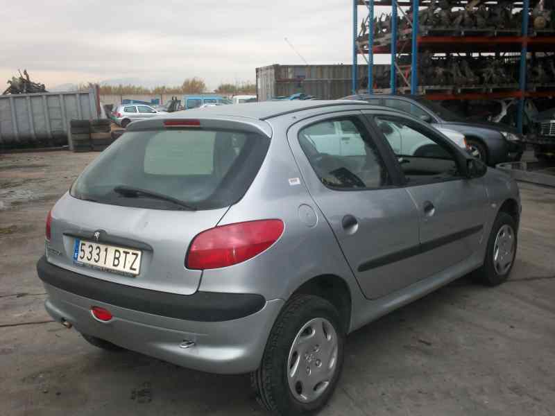 PEUGEOT 206 BERLINA 1998