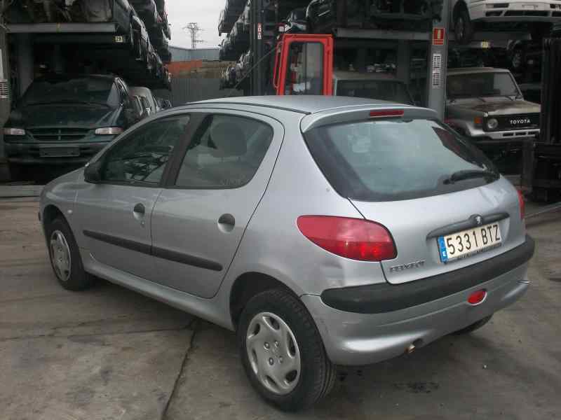PEUGEOT 206 BERLINA 1998