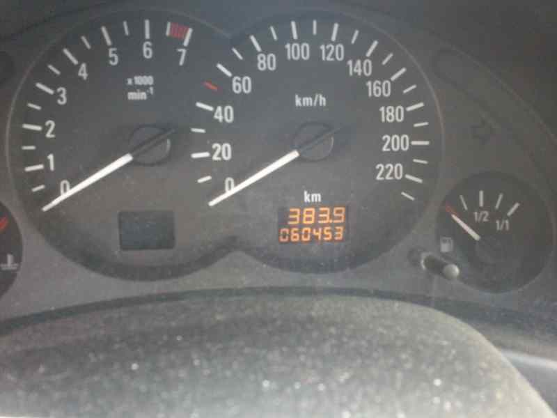 OPEL CORSA C 2000