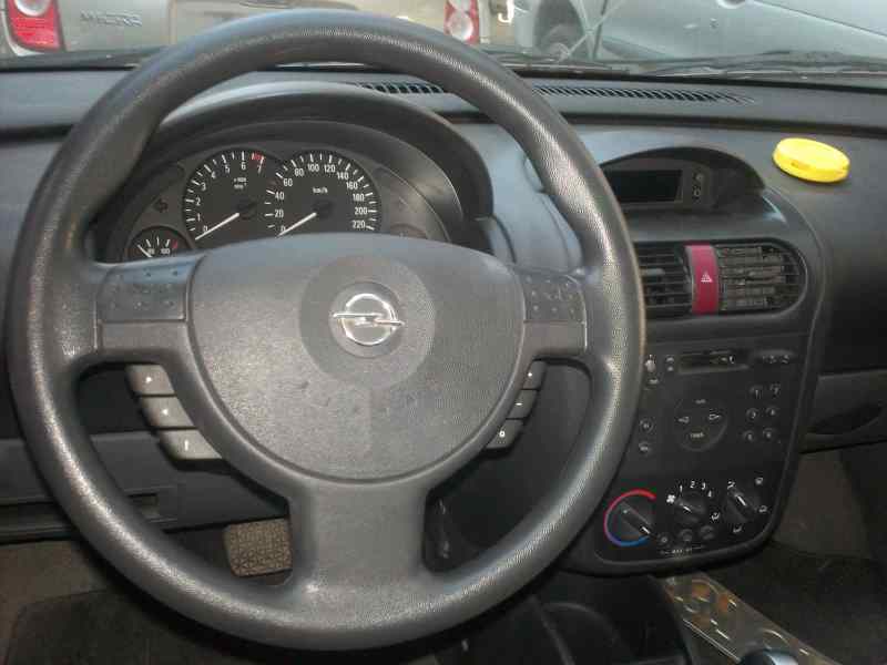 OPEL CORSA C 2000