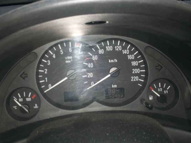 OPEL CORSA C 2000