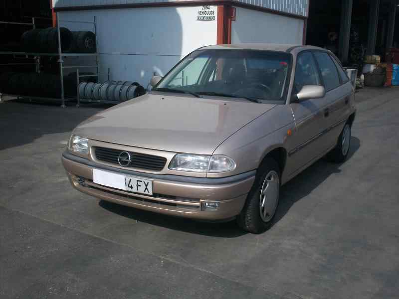 OPEL ASTRA F BERLINA 1997