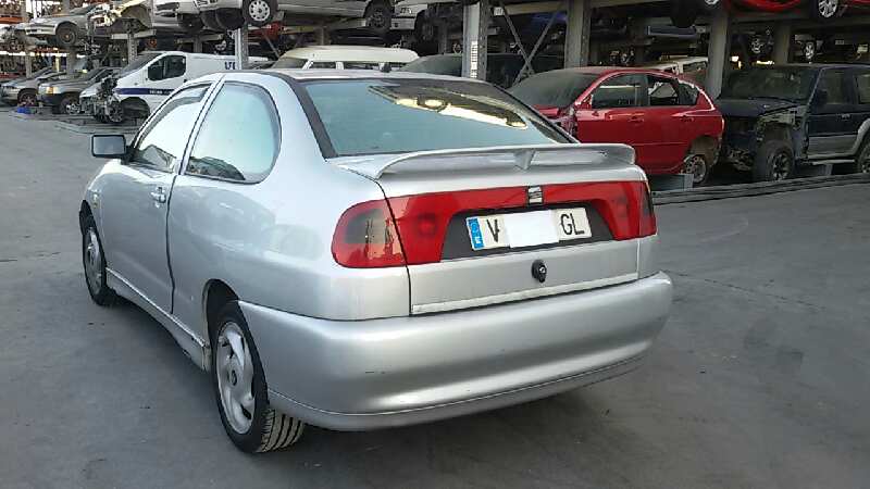 SEAT CORDOBA BERLINA (6K2) 1995
