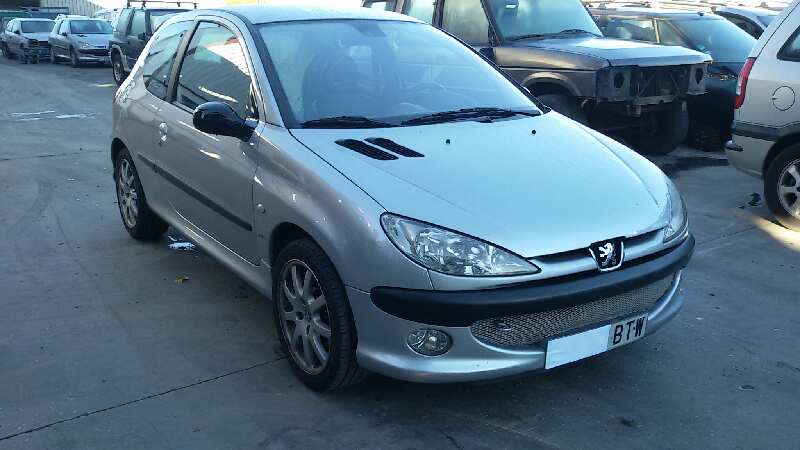 PEUGEOT 206 BERLINA 2001