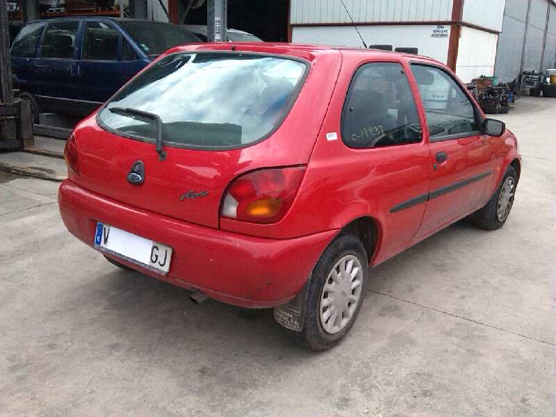 FORD FIESTA BERLINA 1995