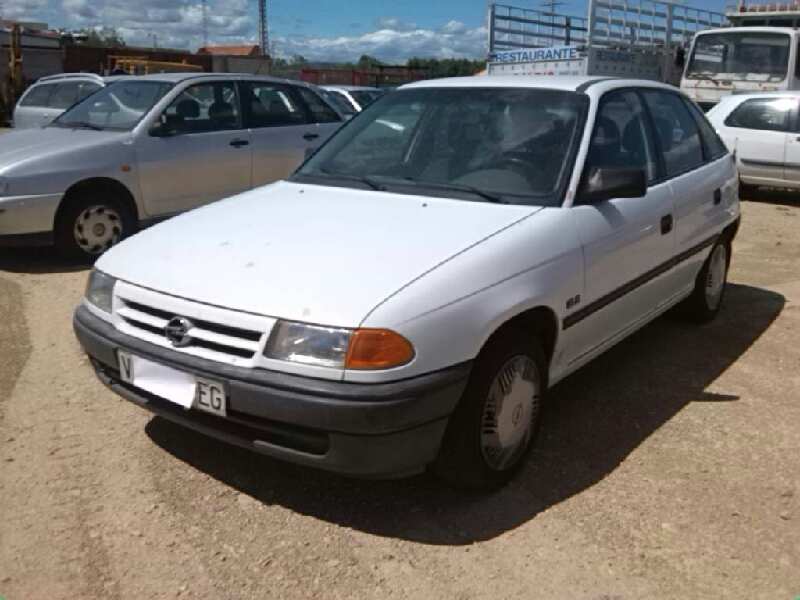OPEL ASTRA F BERLINA 1995