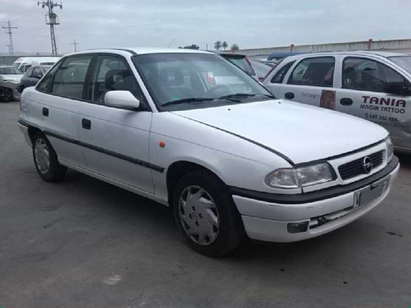 OPEL ASTRA F BERLINA 1995