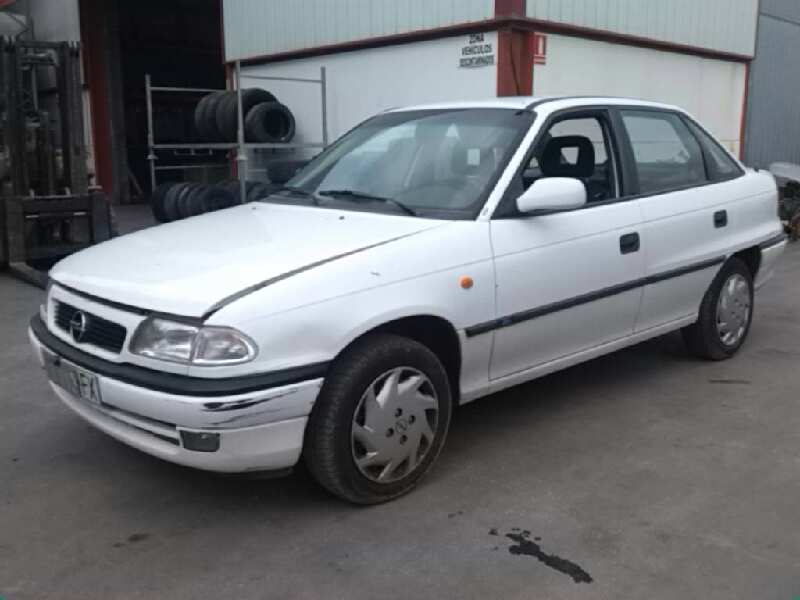 OPEL ASTRA F BERLINA 1995