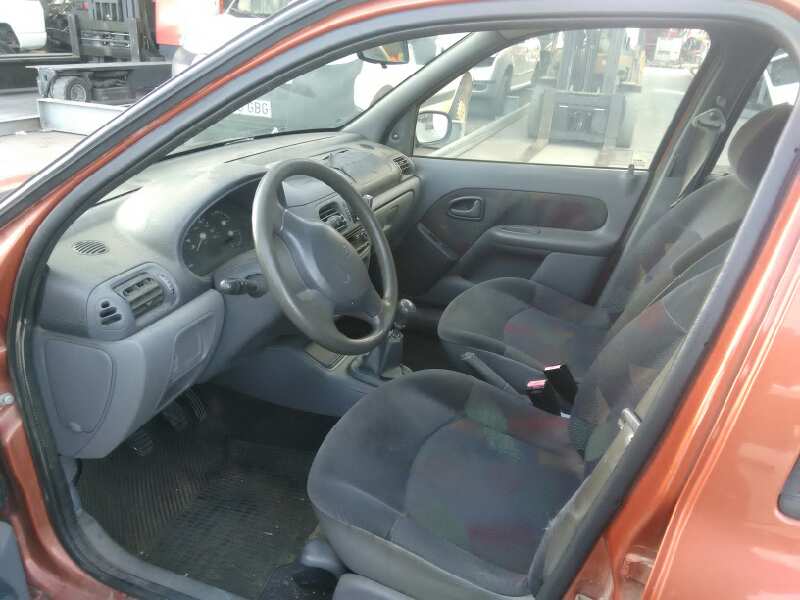 RENAULT CLIO II FASE I (B/CBO) 1998