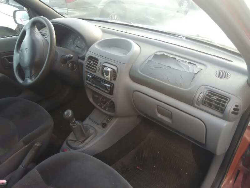 RENAULT CLIO II FASE I (B/CBO) 1998