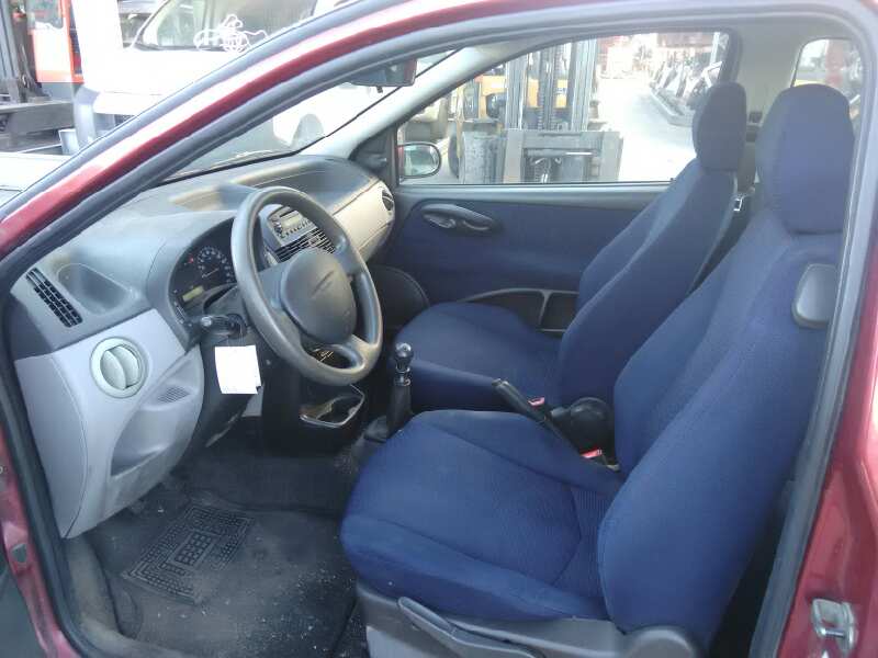 FIAT PUNTO BERLINA (188) 2002