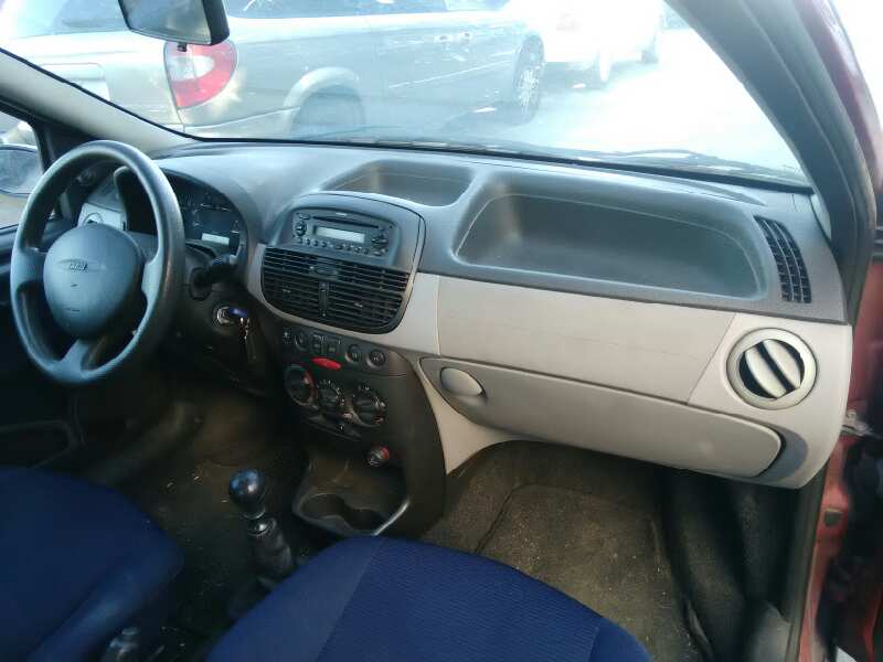 FIAT PUNTO BERLINA (188) 2002