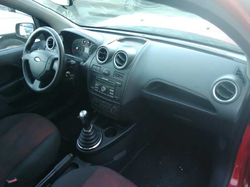 FORD FIESTA (CBK) 2004