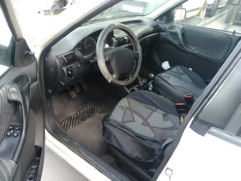 OPEL ASTRA F BERLINA 1994