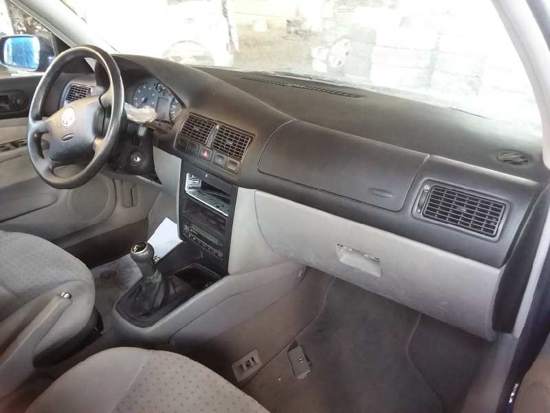 VOLKSWAGEN GOLF IV BERLINA (1J1) 1997