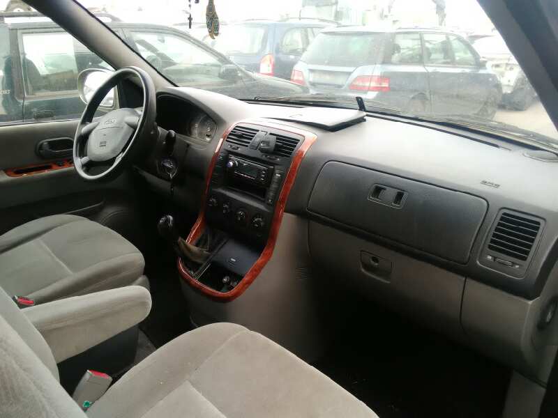 KIA CARNIVAL II 2001