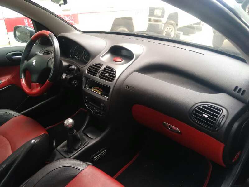 PEUGEOT 206 CC 2001