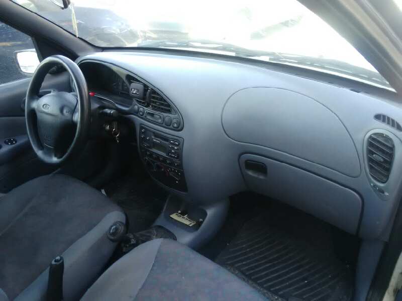 FORD FIESTA BERLINA 1997