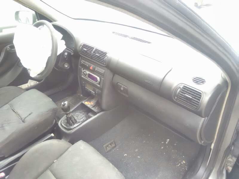 SEAT TOLEDO (1M2) 1999