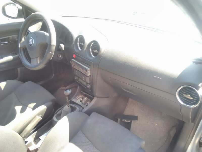 SEAT IBIZA (6L1) 2004