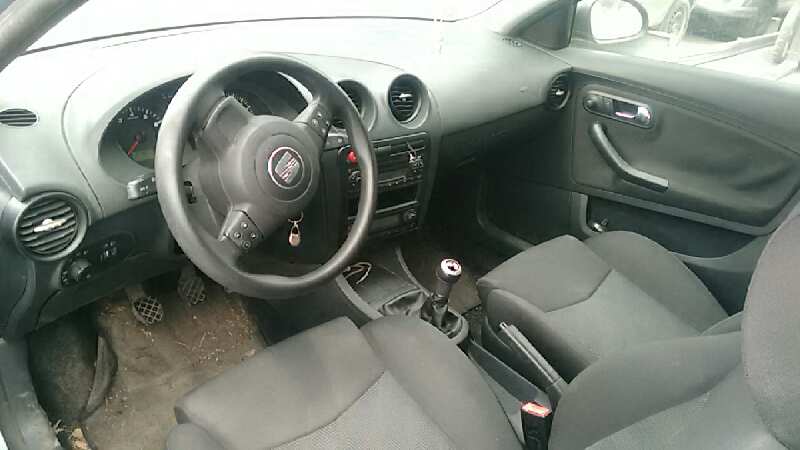SEAT IBIZA (6L1) 2004