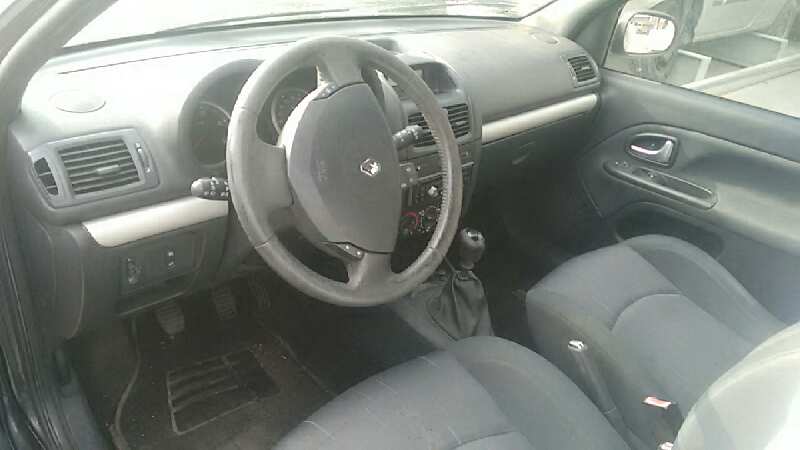 RENAULT CLIO II FASE II (B/CB0) 2004