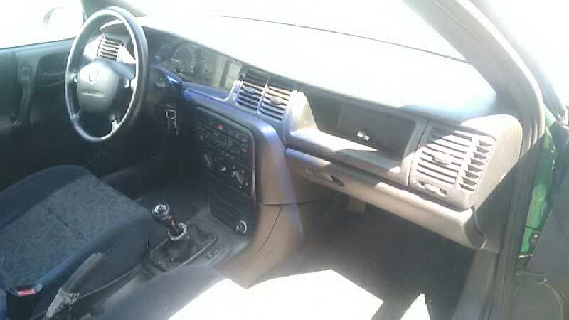 OPEL VECTRA B BERLINA 1995