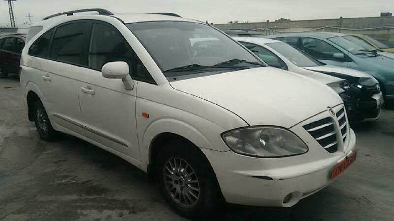 SSANGYONG RODIUS 2005