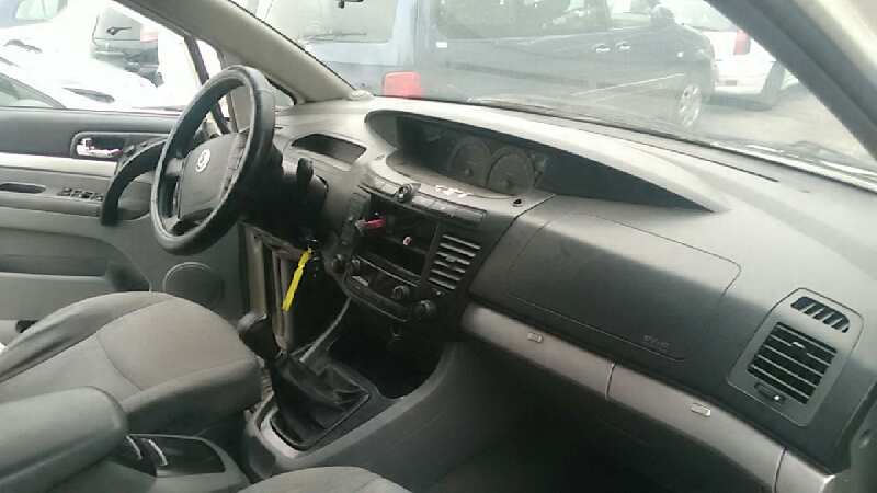 SSANGYONG RODIUS 2005