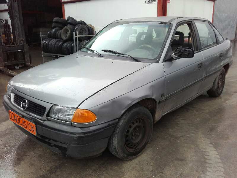 OPEL ASTRA F BERLINA 1992