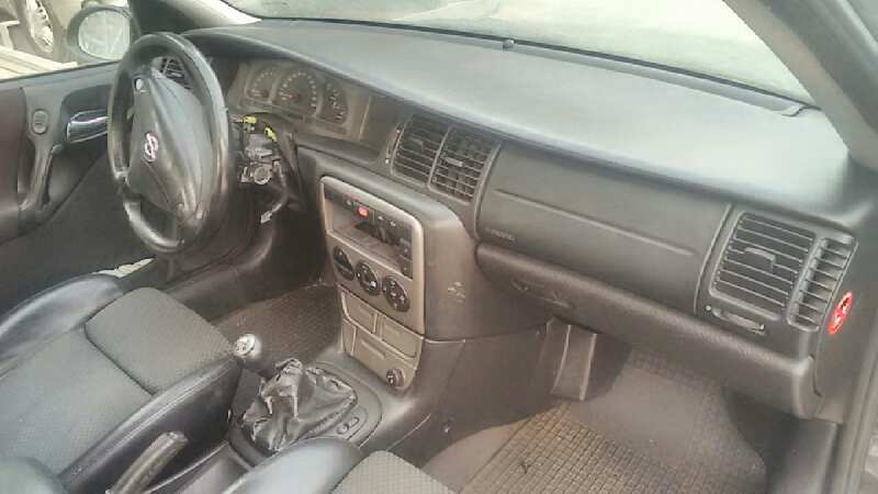 OPEL VECTRA B BERLINA 2000