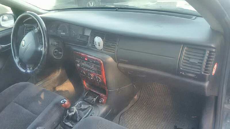 OPEL VECTRA B BERLINA 2000