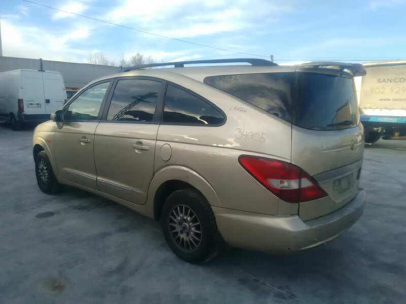 SSANGYONG RODIUS 2006