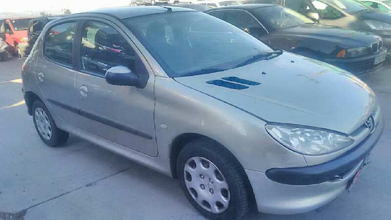 PEUGEOT 206 BERLINA 1999