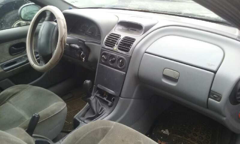 RENAULT LAGUNA (B56) 1999