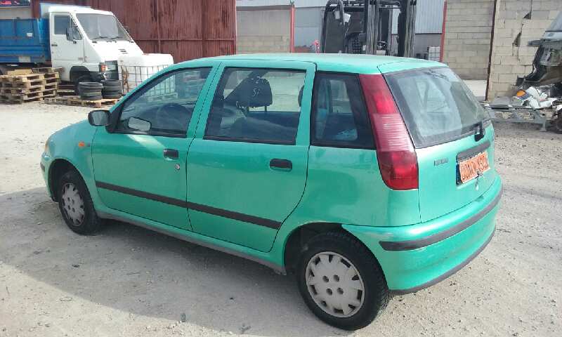 FIAT PUNTO BERLINA (176) 1997