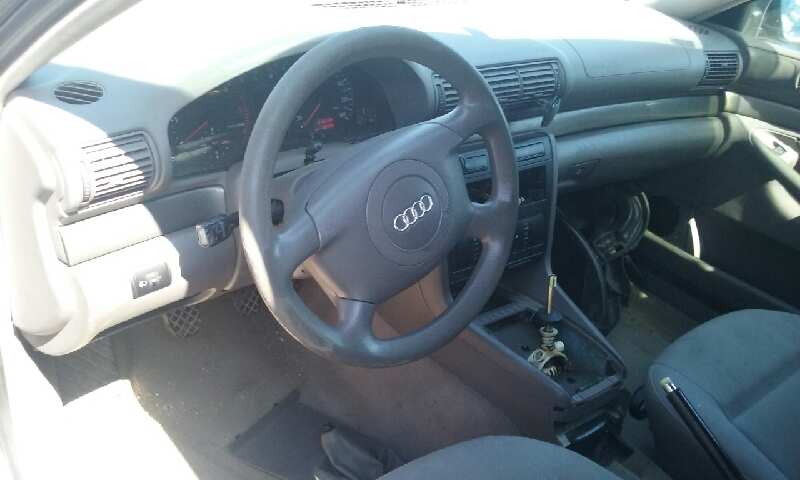 AUDI A4 BERLINA (B5) 1999