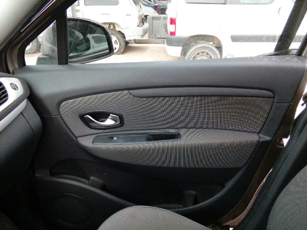RENAULT SCENIC III 2009